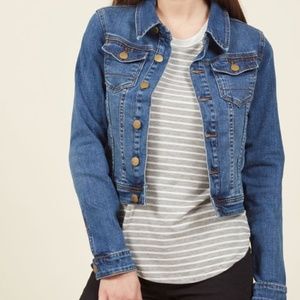 Casually Dashing Denim Jacket in XL